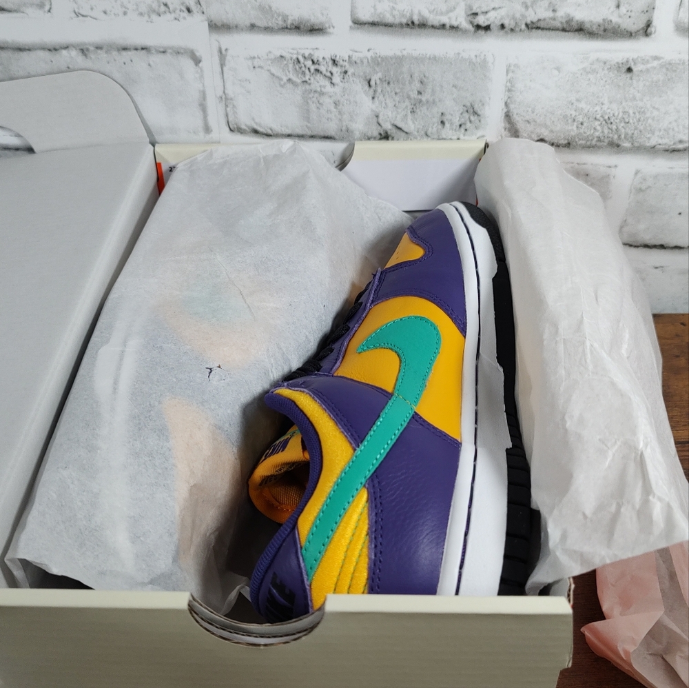 NIKE LISA LESLIE x WMS DUNK LOW "SPARKS" SZ 7W D09581-500 5.5M - Picture 8 of 11